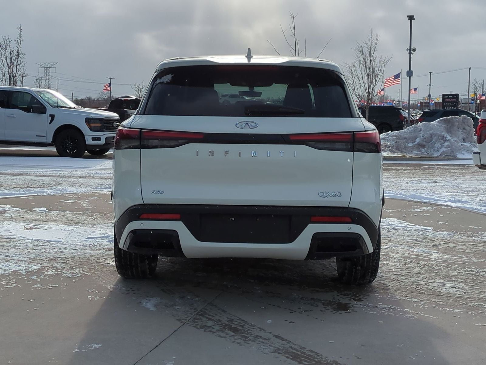 Thumbnail: 2023 INFINITI QX60 - 6