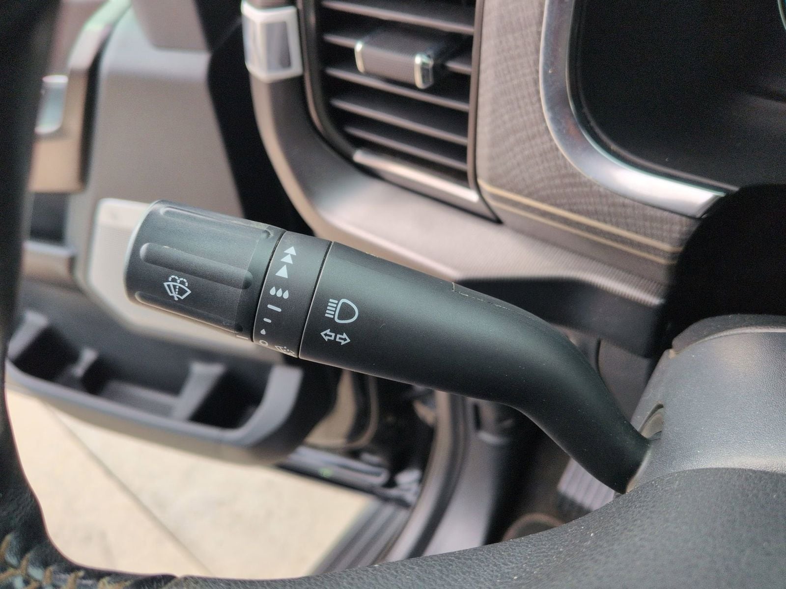 Thumbnail: 2023 Ford F-150 - 28