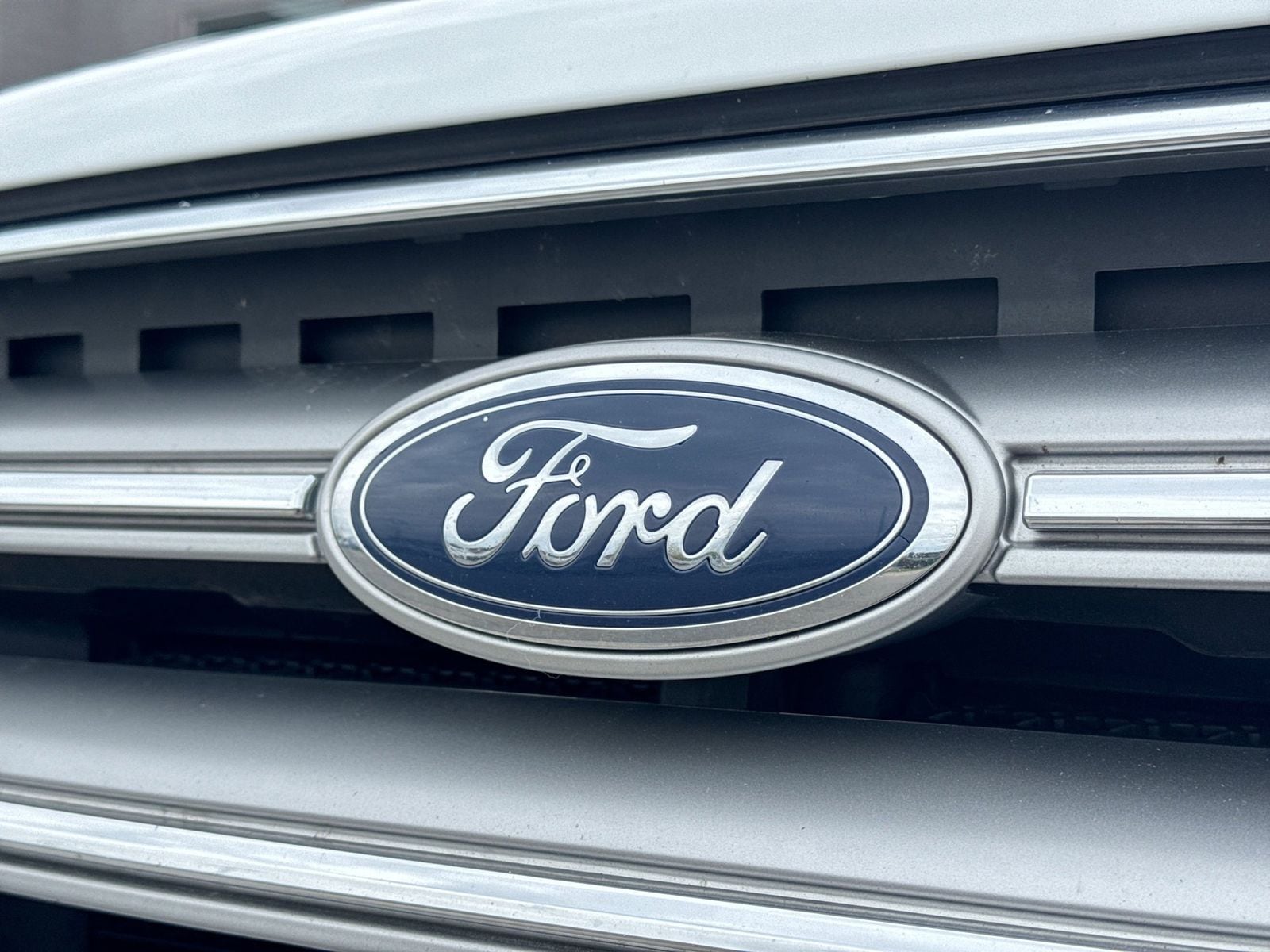 Thumbnail: 2017 Ford Escape - 12