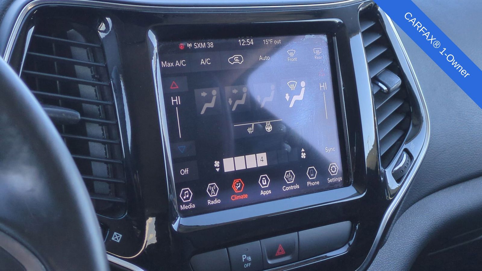 Thumbnail: 2020 Jeep Cherokee - 32