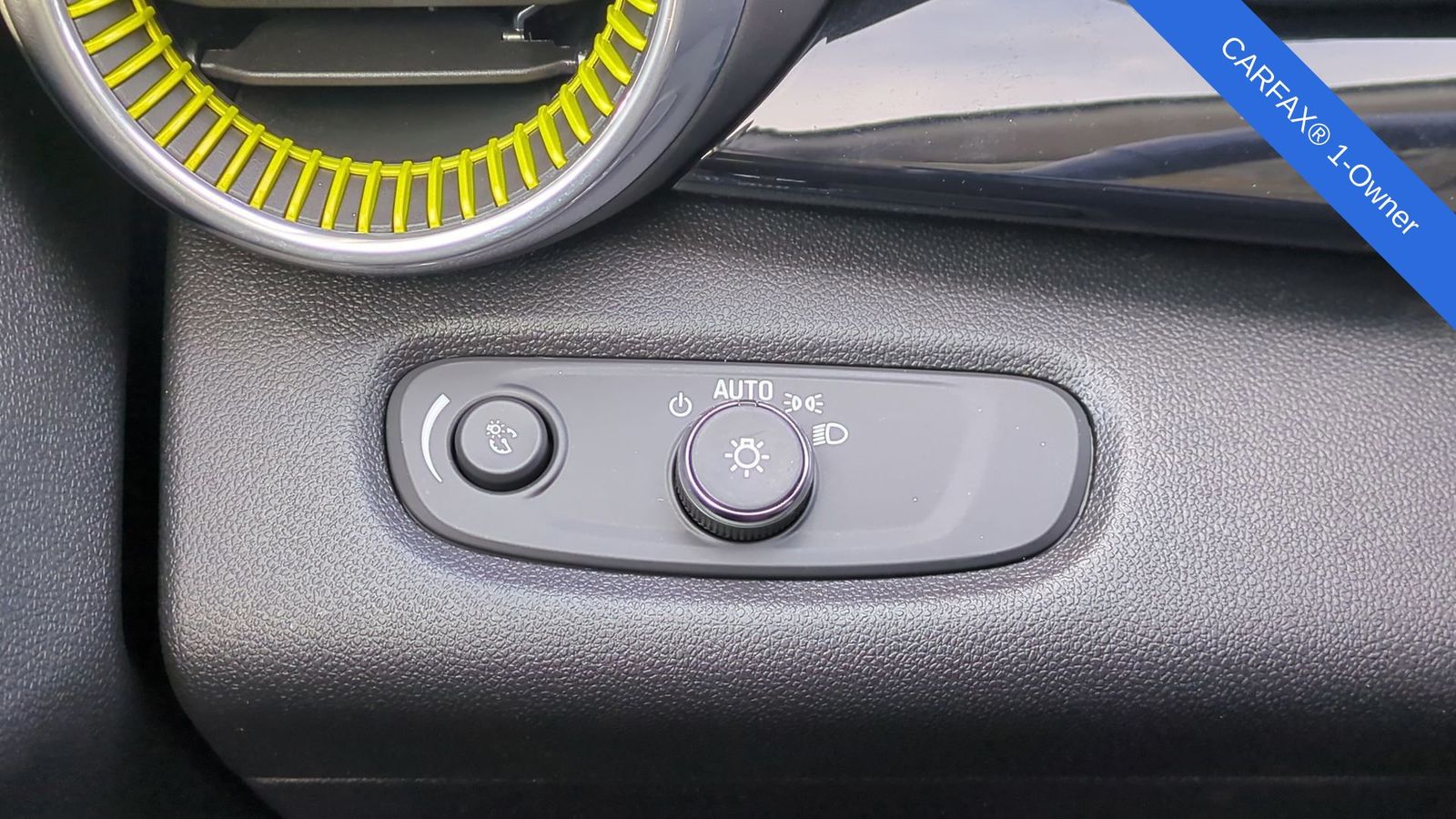 Thumbnail: 2024 Chevrolet Trax - 19