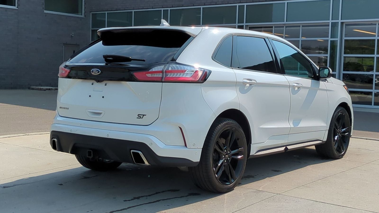 2020 Ford Edge ST 7