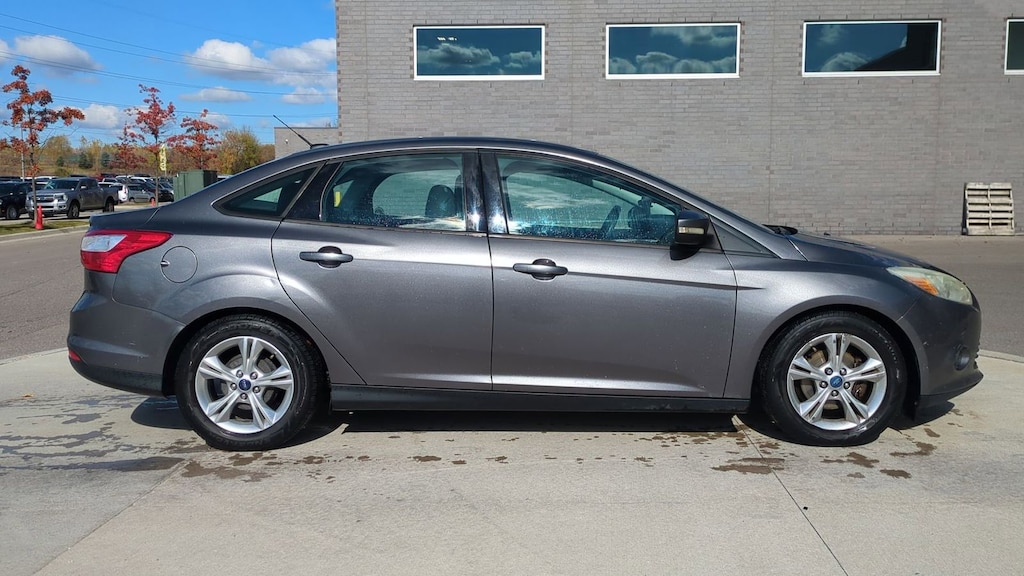 Used 2014 Ford Focus SE Sedan
