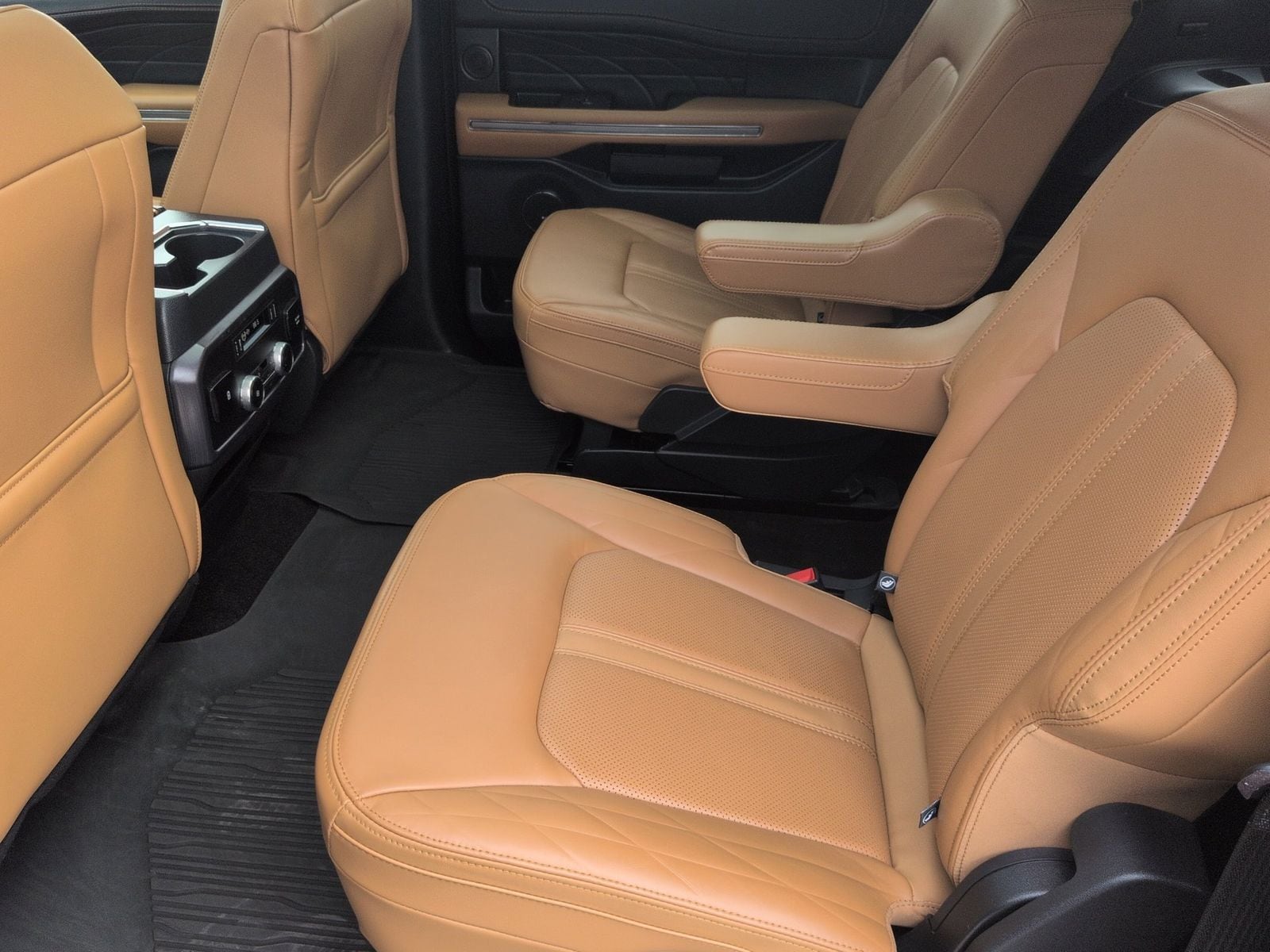 Thumbnail: 2022 Ford Expedition MAX - 23