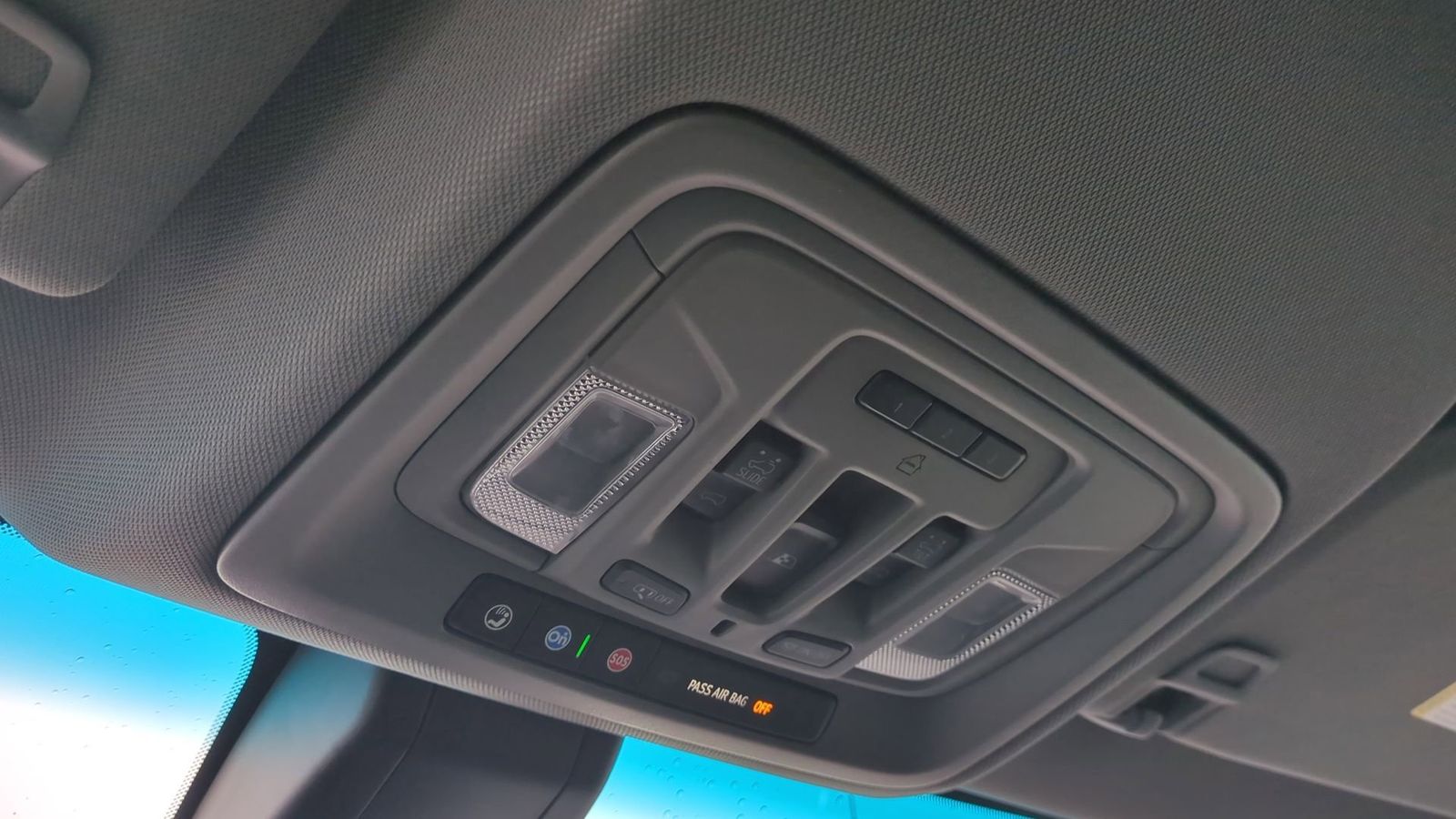 Thumbnail: 2019 Chevrolet Silverado 1500 - 30