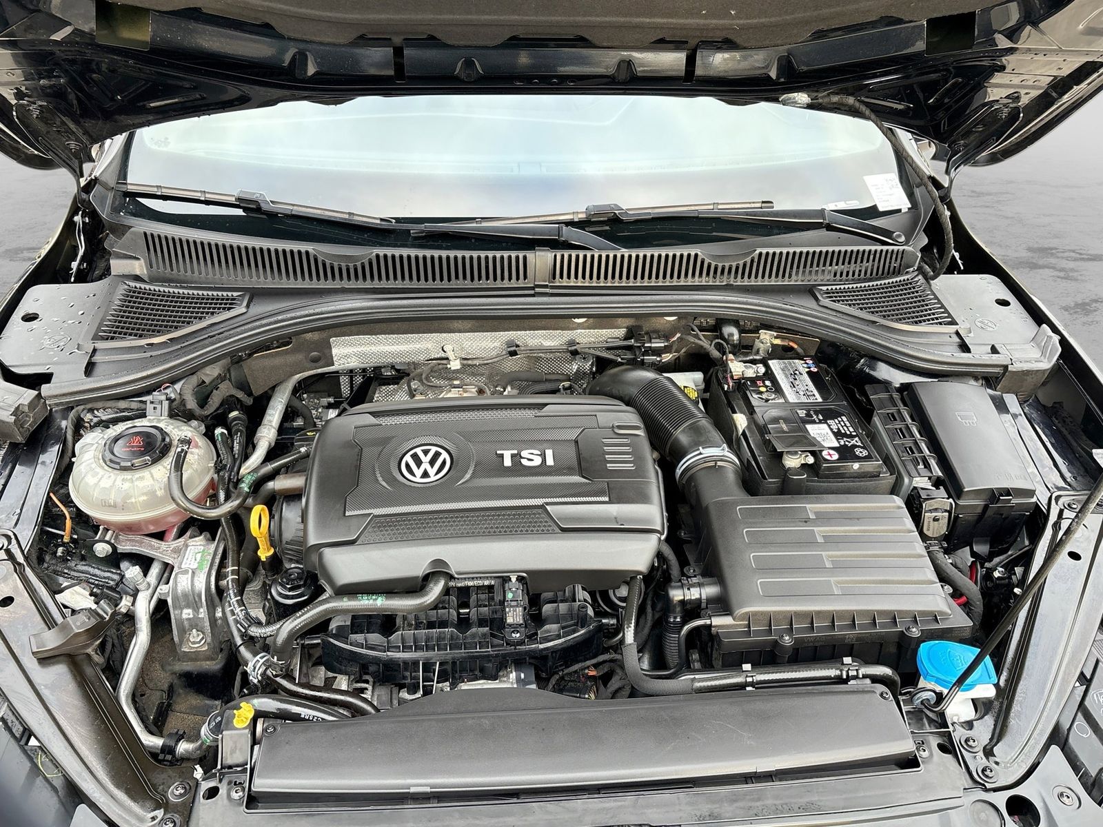 Thumbnail: 2021 Volkswagen Jetta - 17