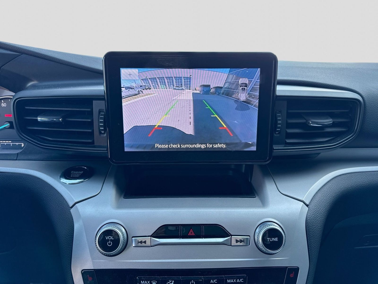 Thumbnail: 2023 Ford Explorer - 29