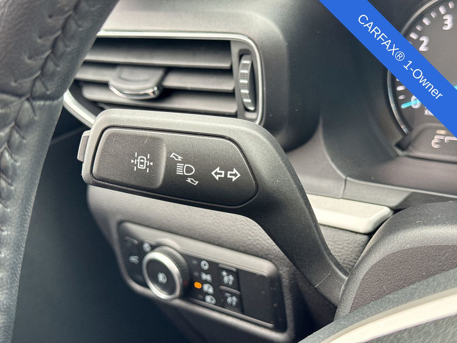 Thumbnail: 2024 Ford Explorer - 33