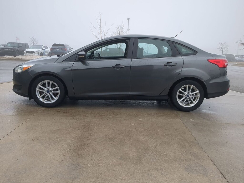 Used 2017 Ford Focus SE Sedan
