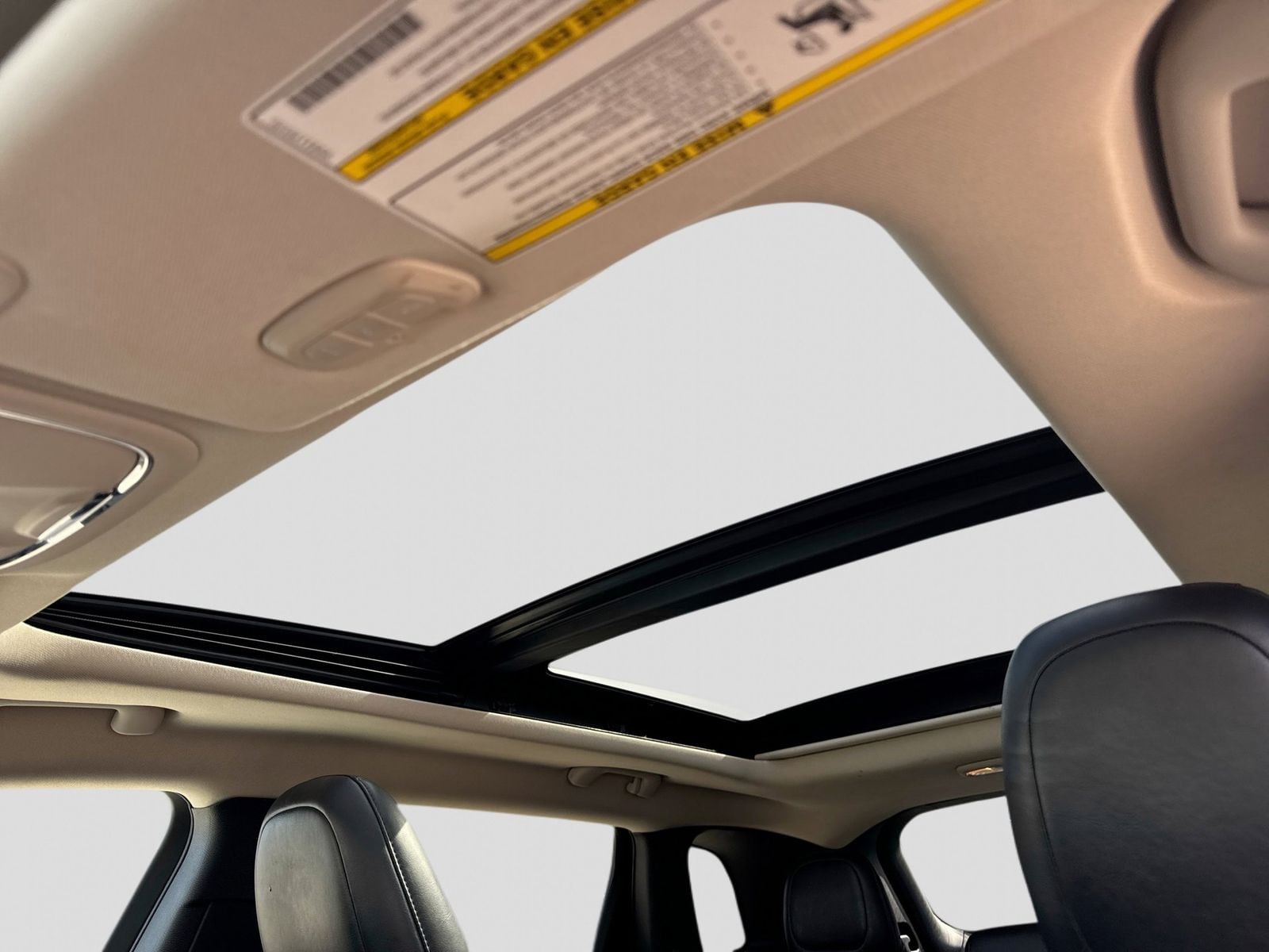 Thumbnail: 2014 Jeep Cherokee - 22