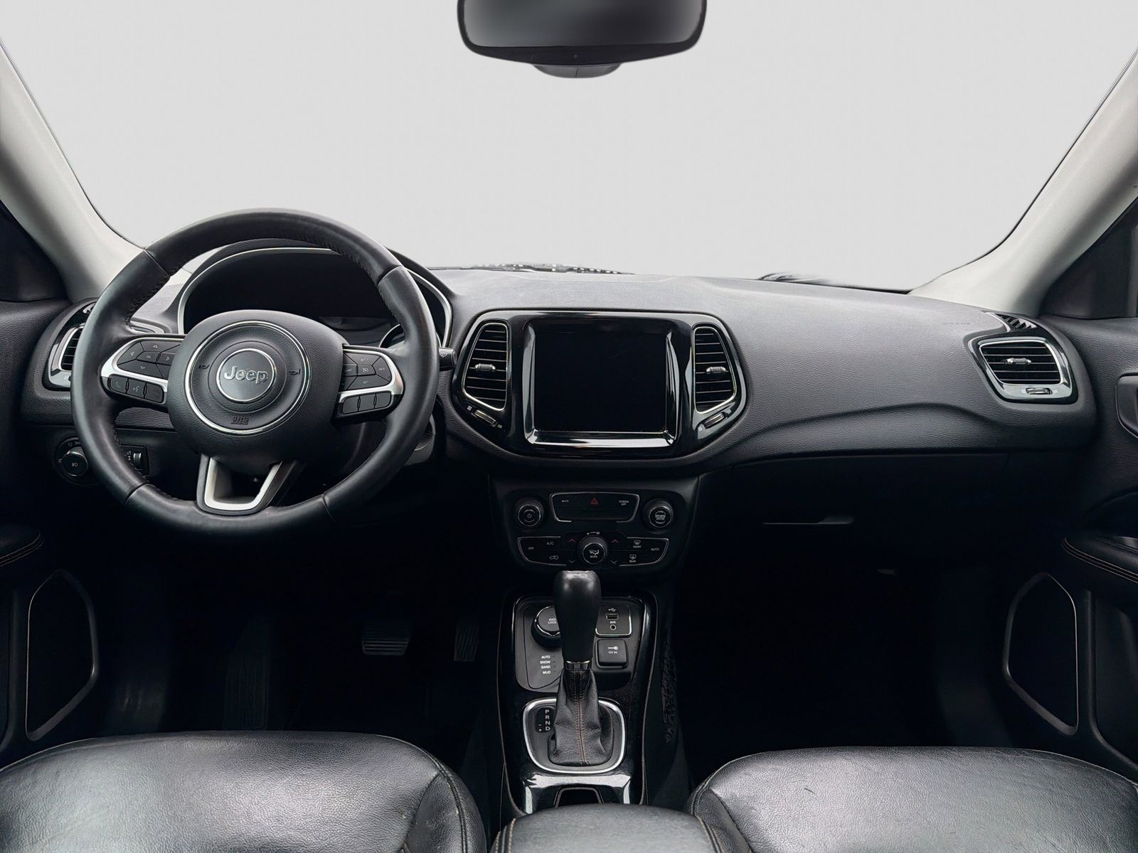 Thumbnail: 2018 Jeep Compass - 16