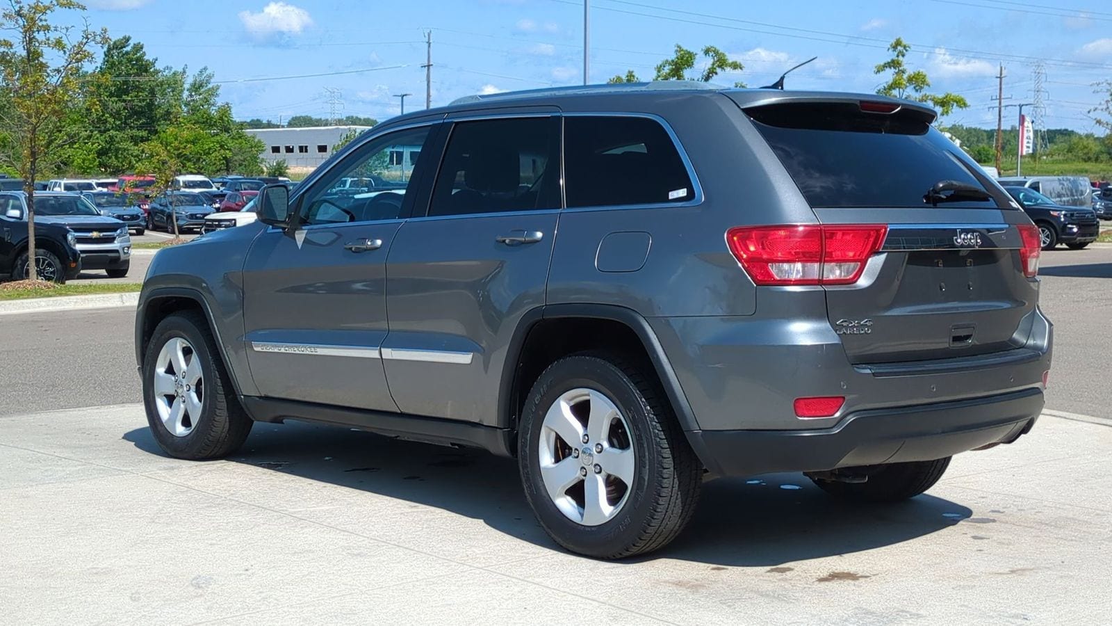 Thumbnail: 2011 Jeep Grand Cherokee - 3