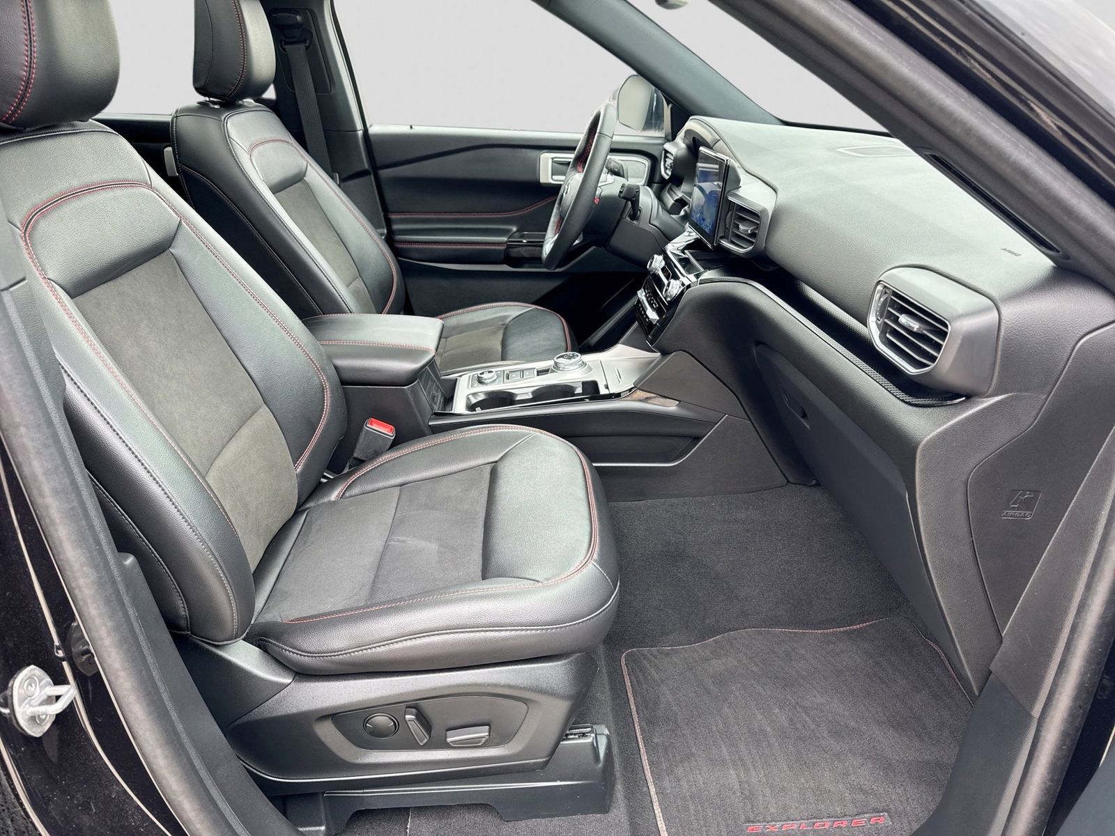 Thumbnail: 2024 Ford Explorer - 27