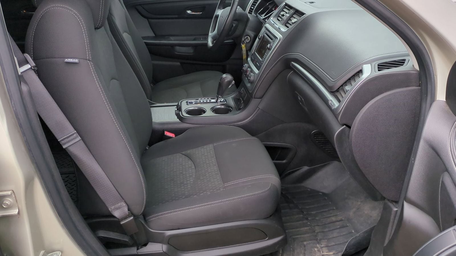 Thumbnail: 2015 GMC Acadia - 24