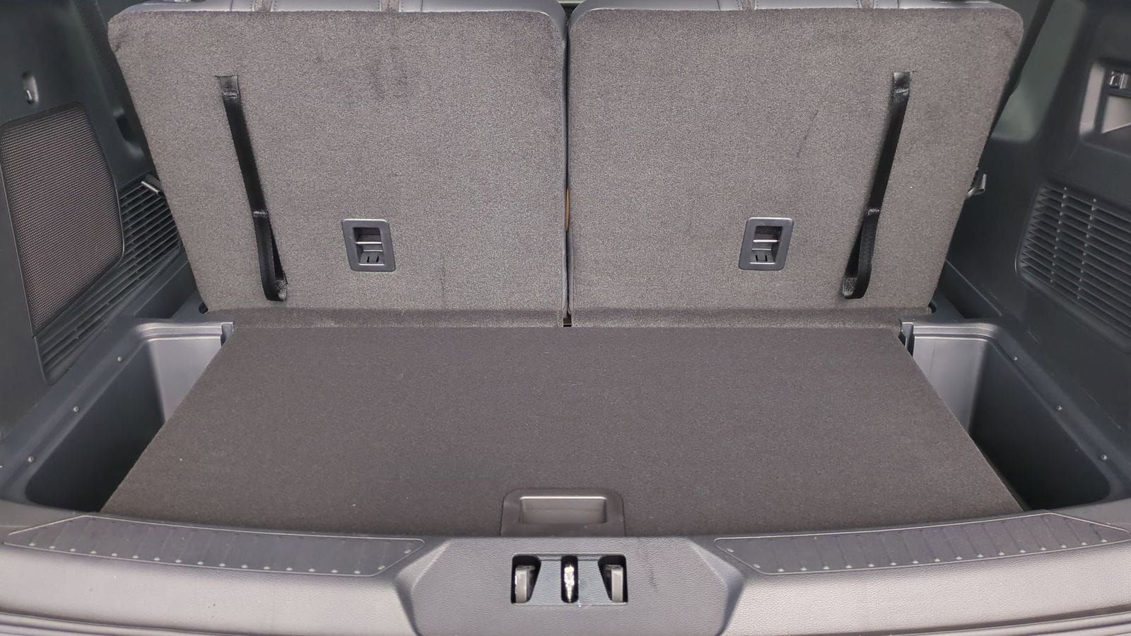 Thumbnail: 2025 Ford Explorer - 35