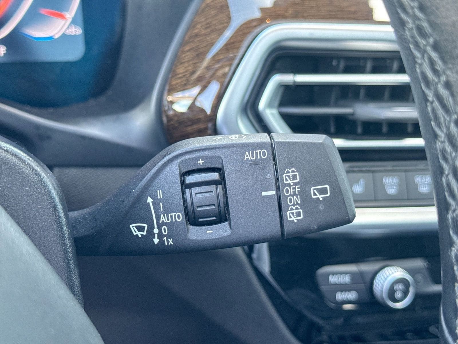Thumbnail: 2023 BMW X3 - 25