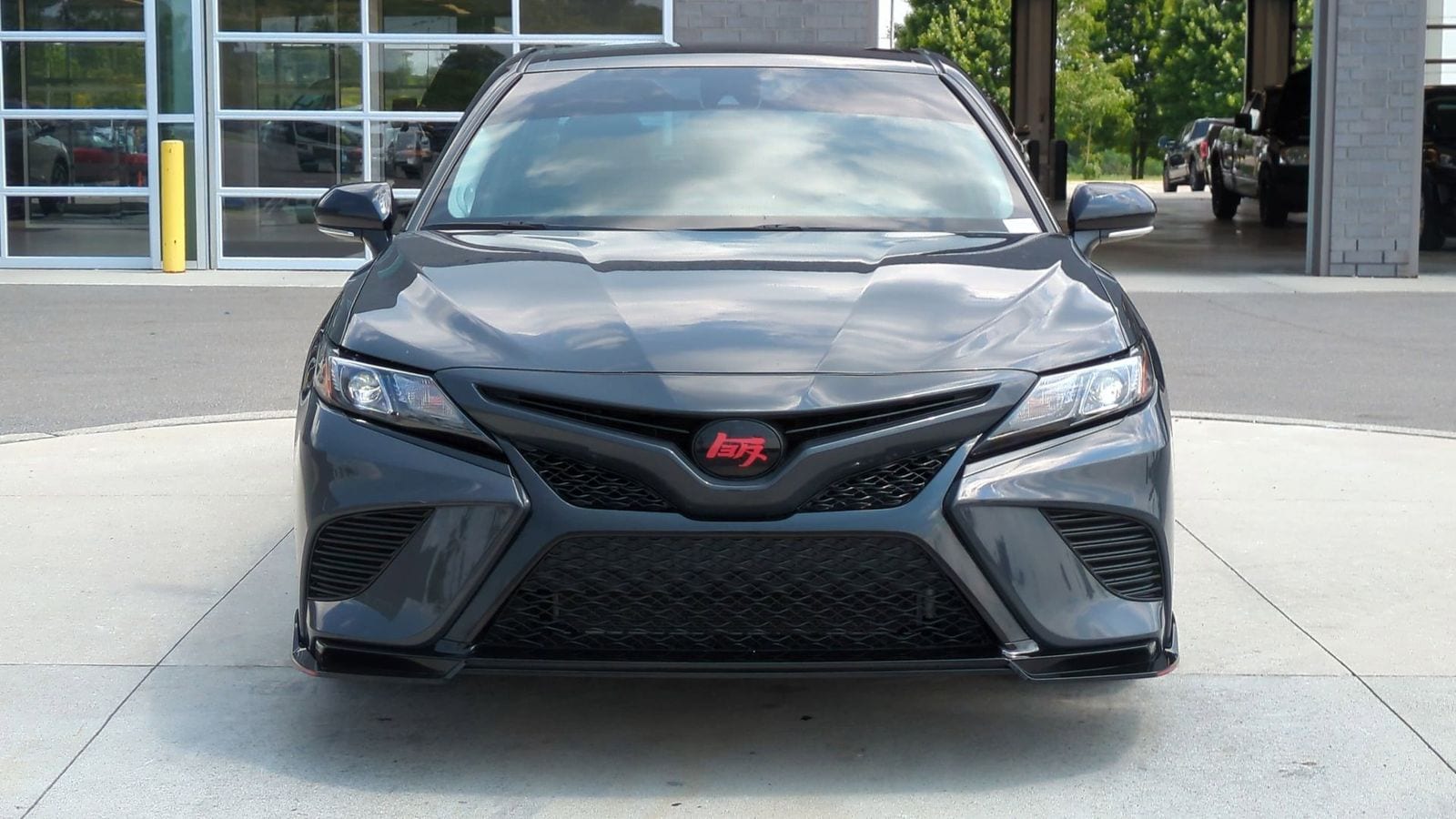 Thumbnail: 2023 Toyota Camry - 10