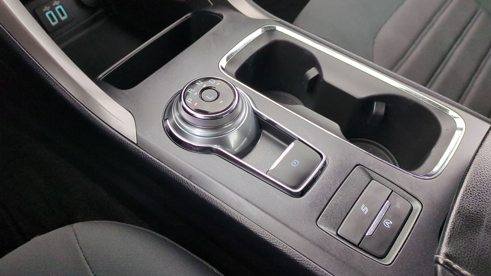 Thumbnail: 2020 Ford Fusion - 33