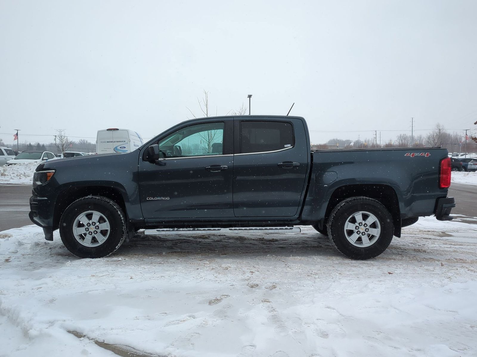 Thumbnail: 2019 Chevrolet Colorado - 3