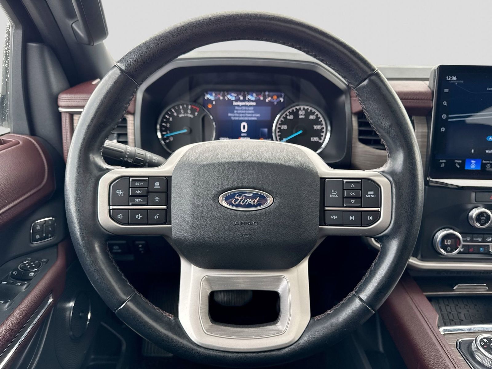 Thumbnail: 2022 Ford Expedition - 24