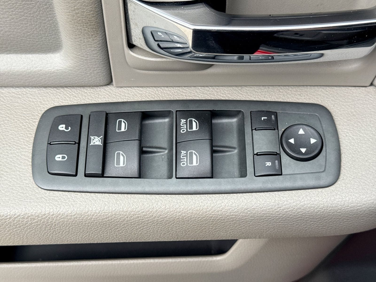 Thumbnail: 2011 RAM 1500 - 22