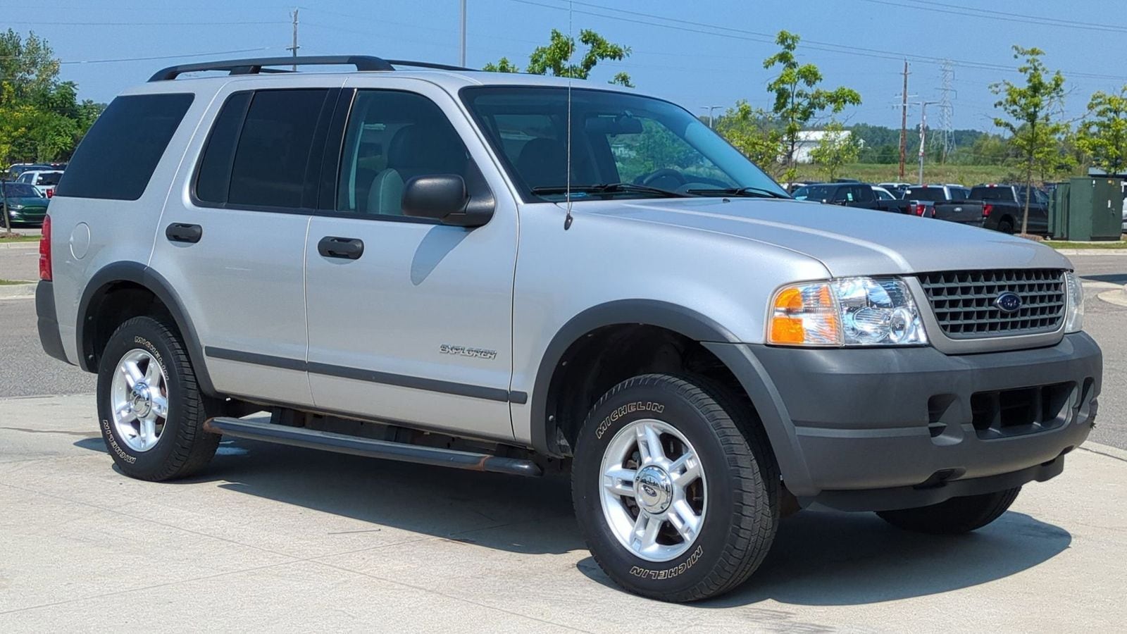 Thumbnail: 2004 Ford Explorer - 8