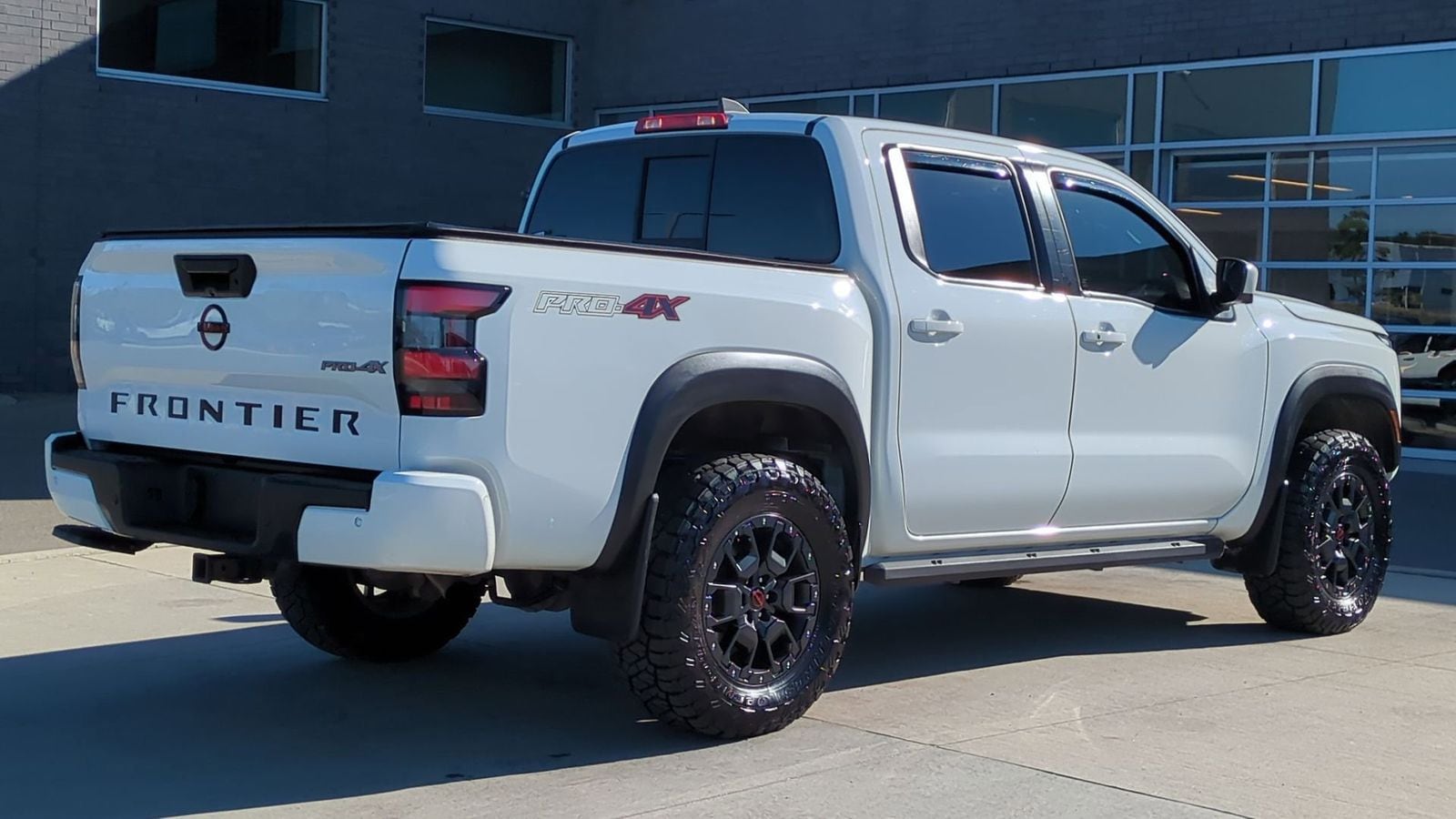 Thumbnail: 2022 Nissan Frontier - 7