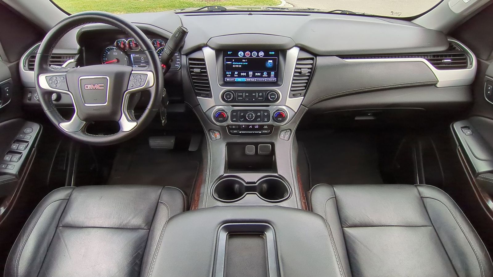 Thumbnail: 2019 GMC Yukon - 17