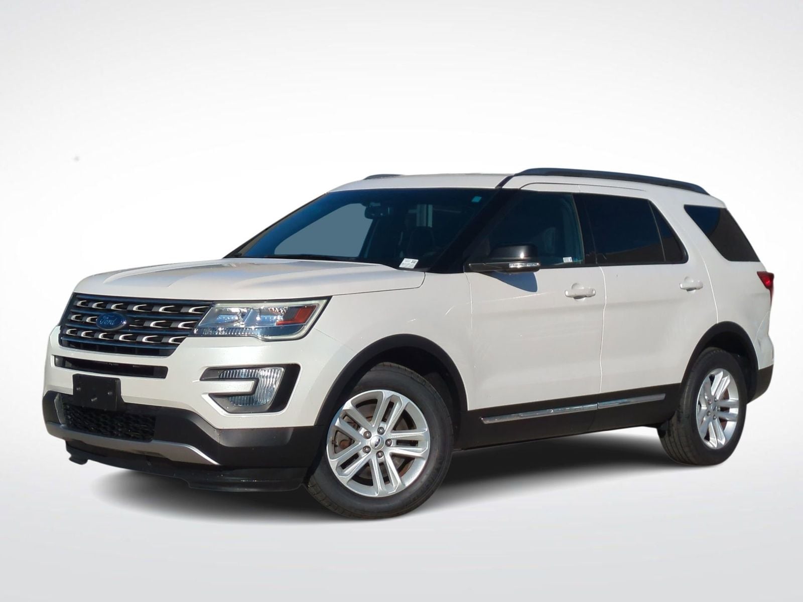 2016 Ford Explorer XLT -
                  Washington, MI