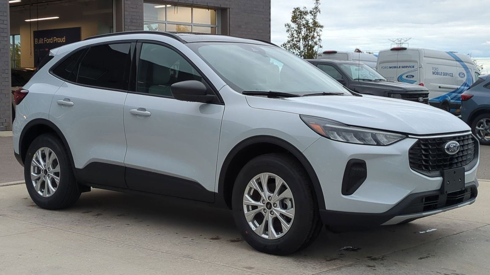 Thumbnail: 2025 Ford Escape - 8