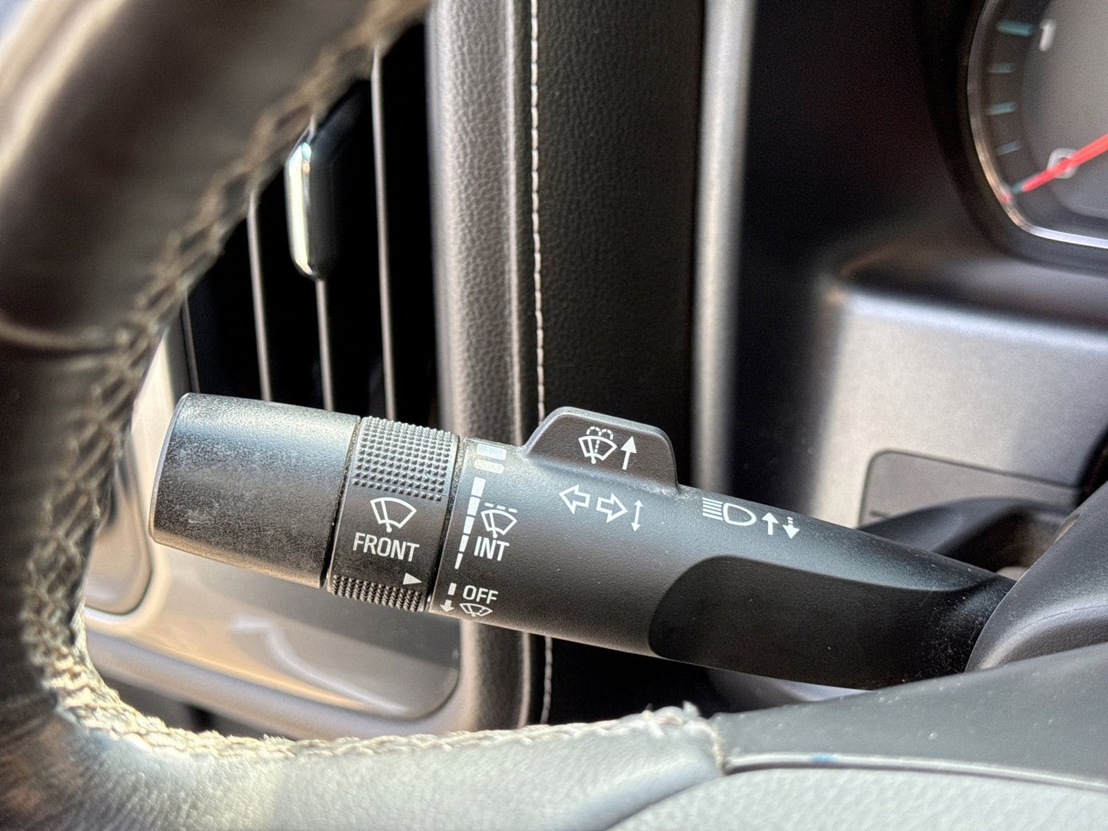 Thumbnail: 2017 Chevrolet Silverado 3500 - 27