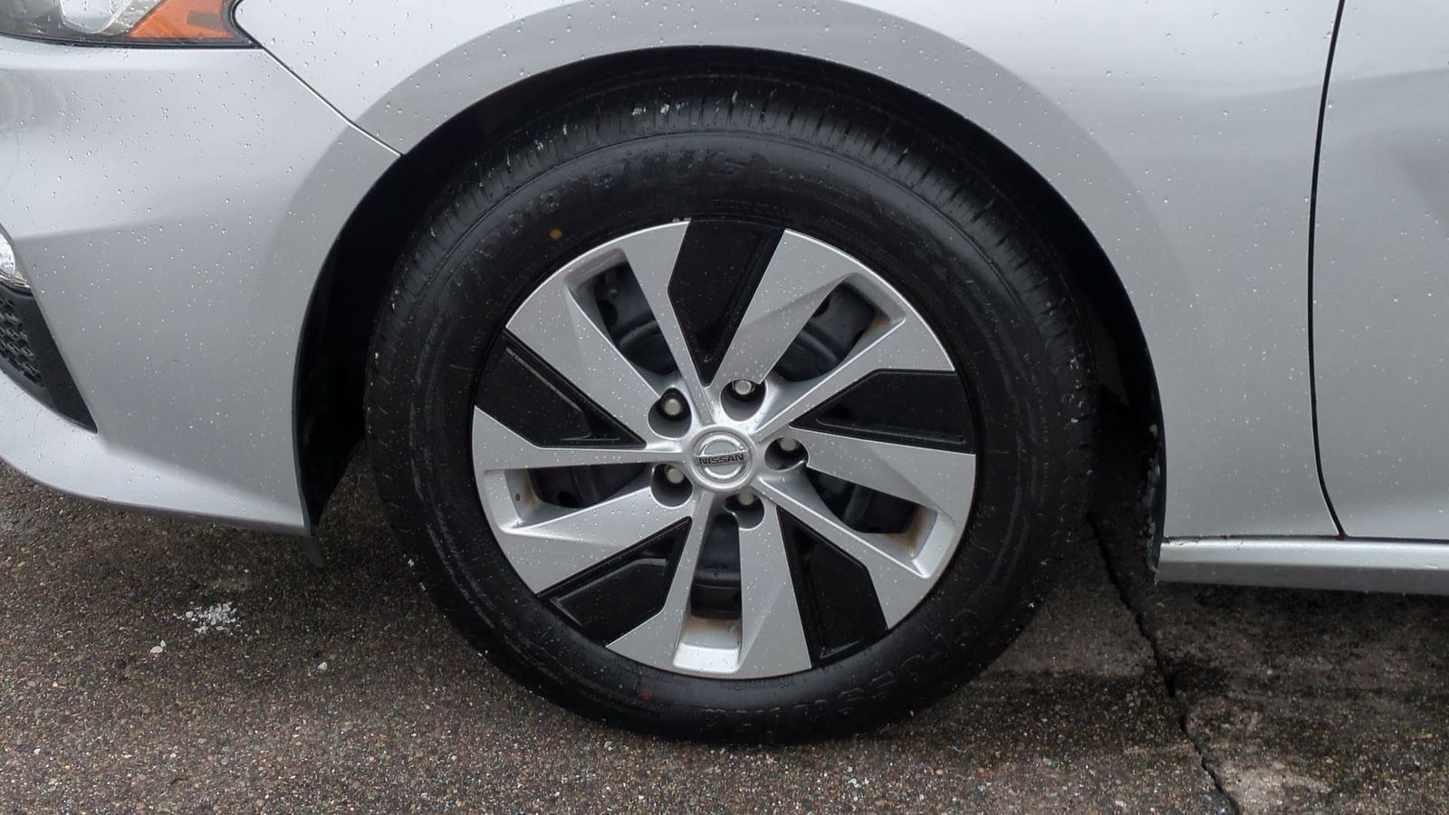 Thumbnail: 2020 Nissan Altima - 13