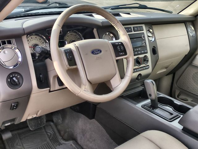 2014 Ford Expedition XLT 2