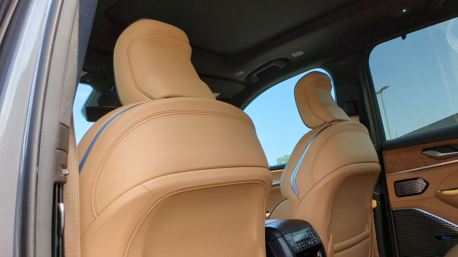 Thumbnail: 2022 Jeep Grand Cherokee - 20