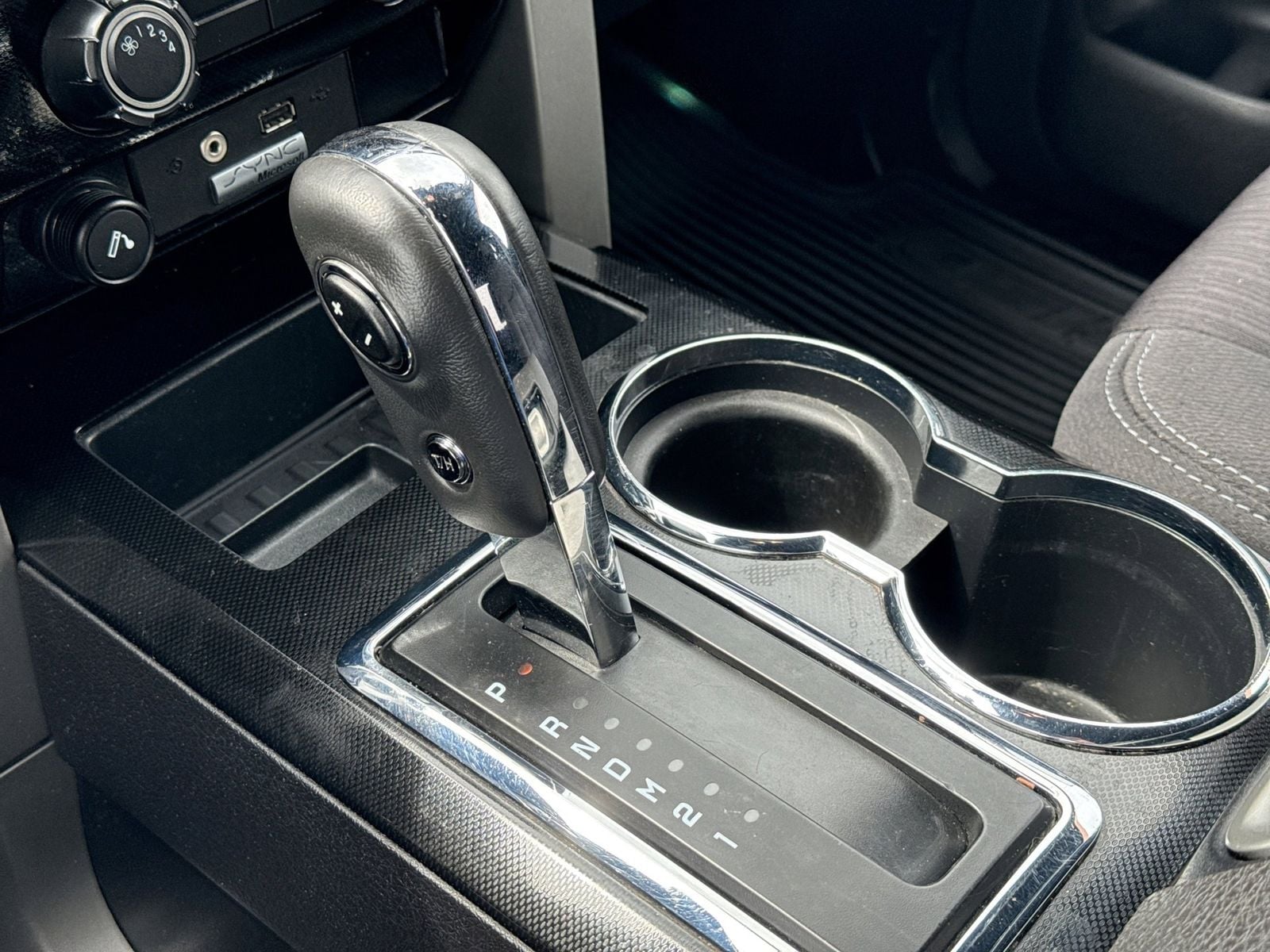Thumbnail: 2011 Ford F-150 - 32