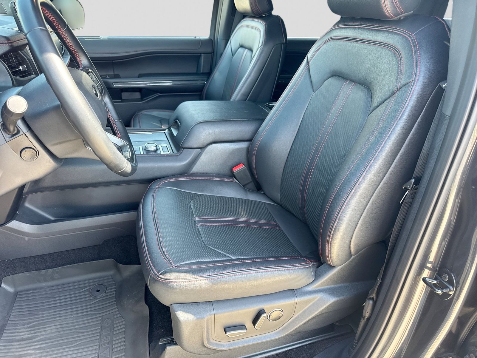 Thumbnail: 2023 Ford Expedition MAX - 18