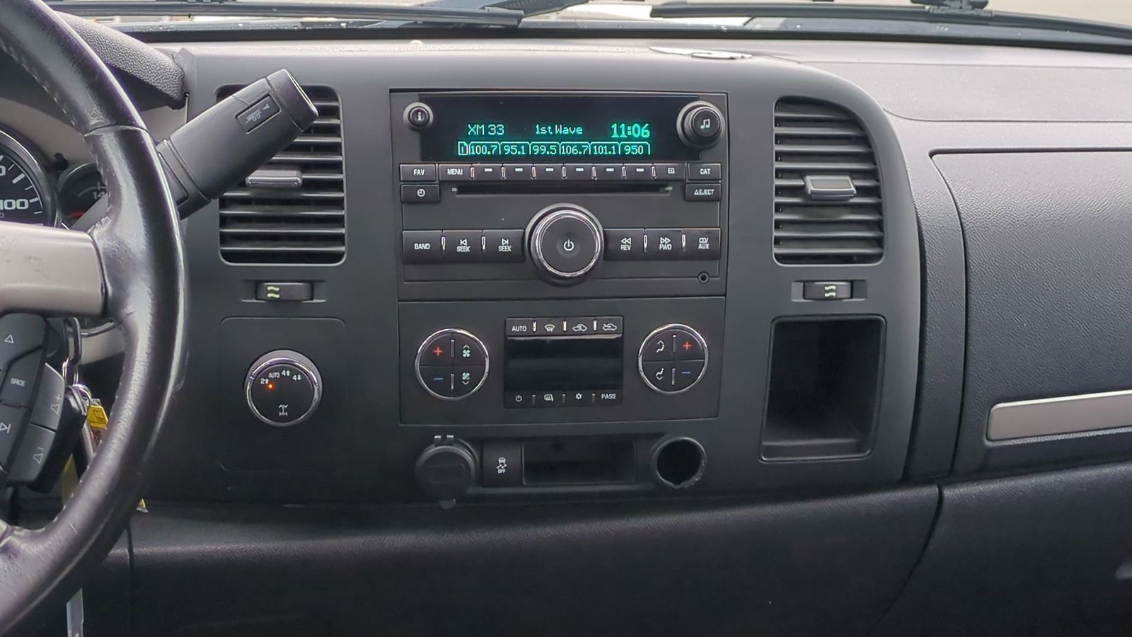 Thumbnail: 2013 Chevrolet Silverado 1500 - 24