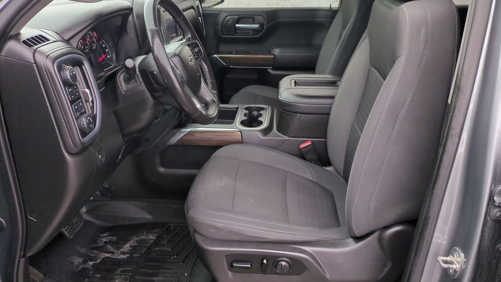 Thumbnail: 2021 Chevrolet Silverado 1500 - 18