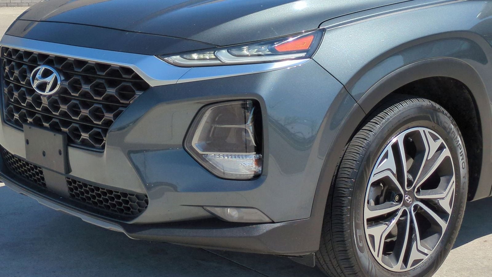 Thumbnail: 2019 Hyundai Santa Fe - 12