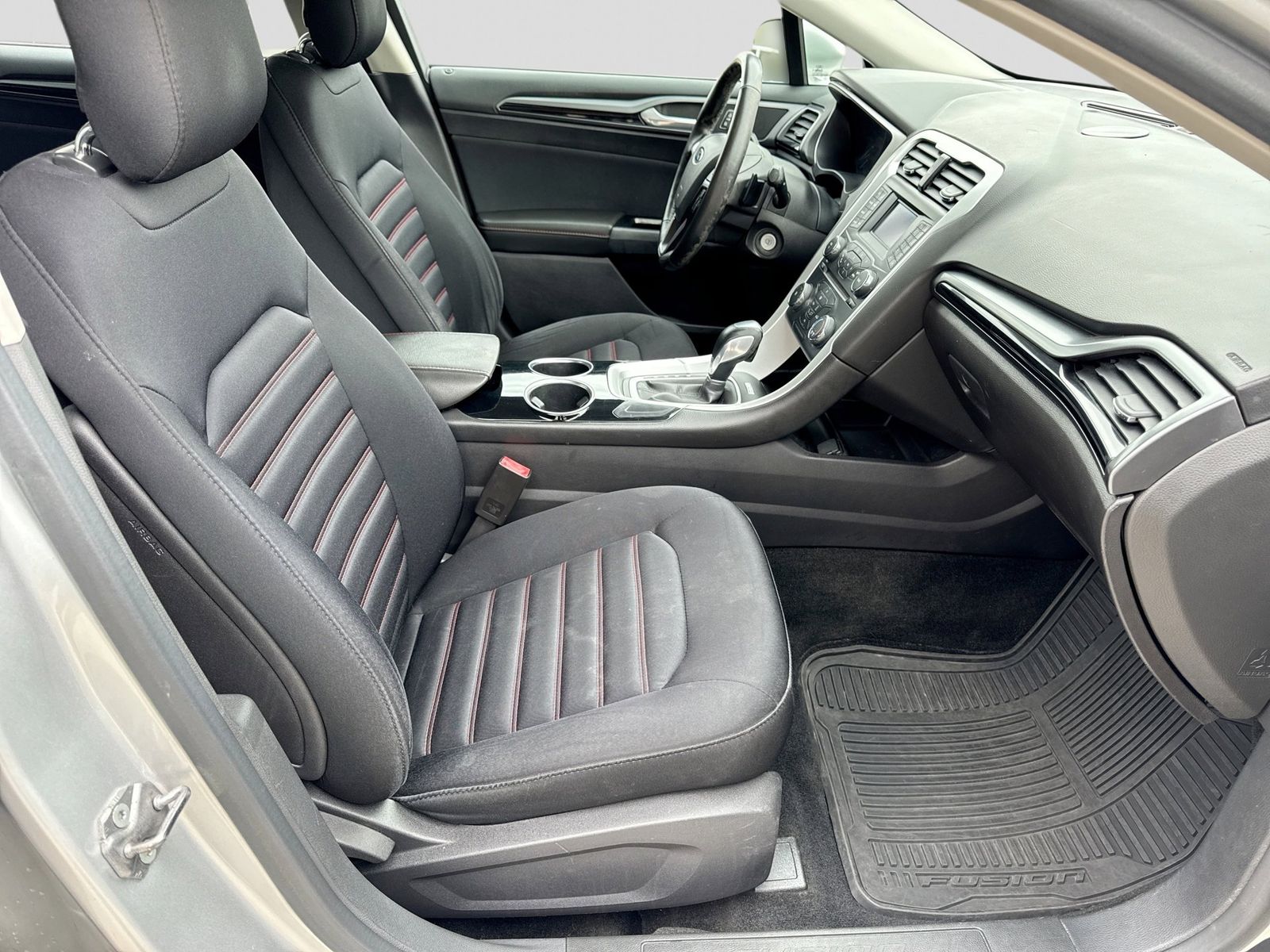 Thumbnail: 2013 Ford Fusion - 23