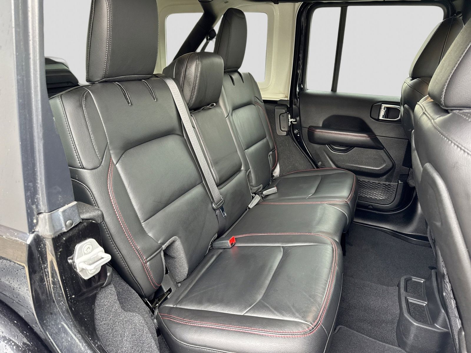 Thumbnail: 2021 Jeep Wrangler - 20