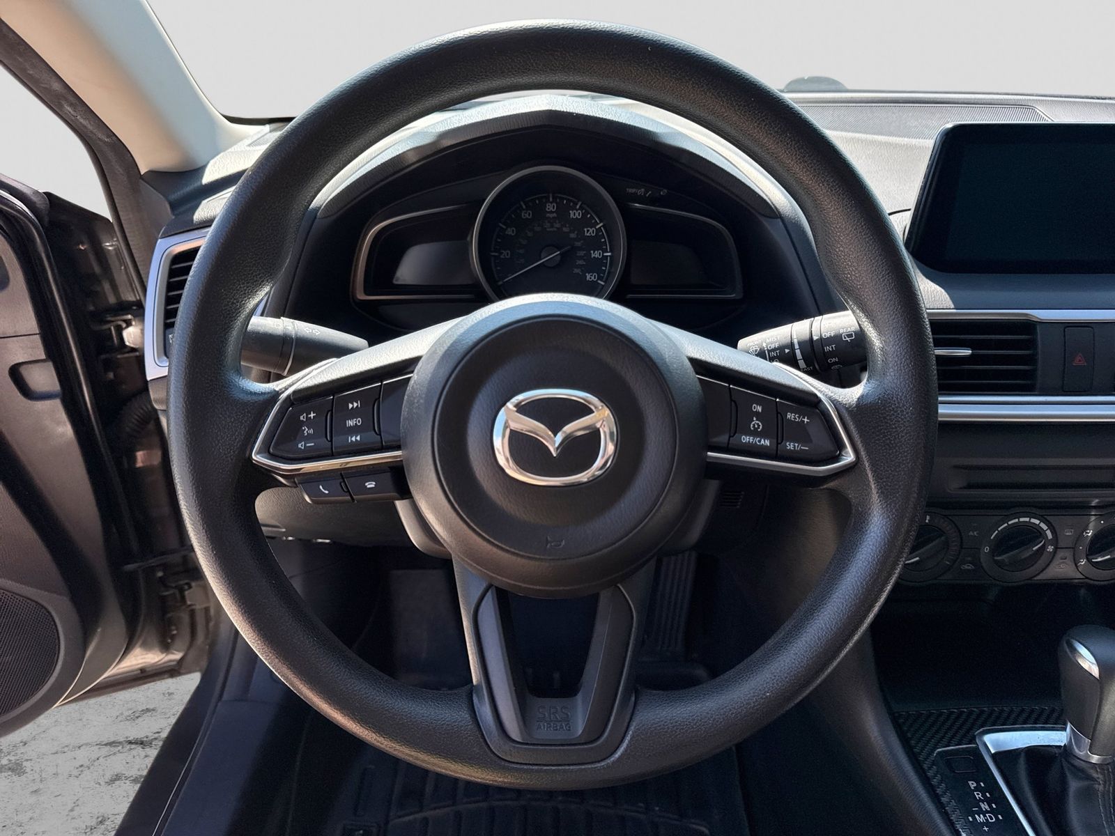 Thumbnail: 2018 Mazda Mazda3 - 24