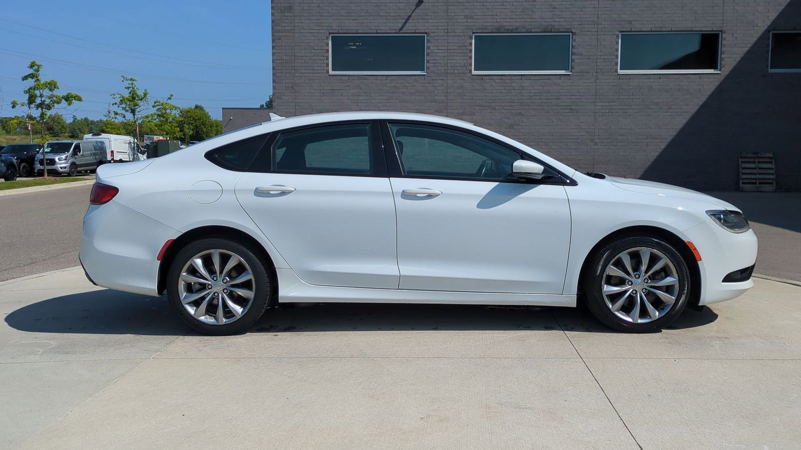 Thumbnail: 2015 Chrysler 200 - 7