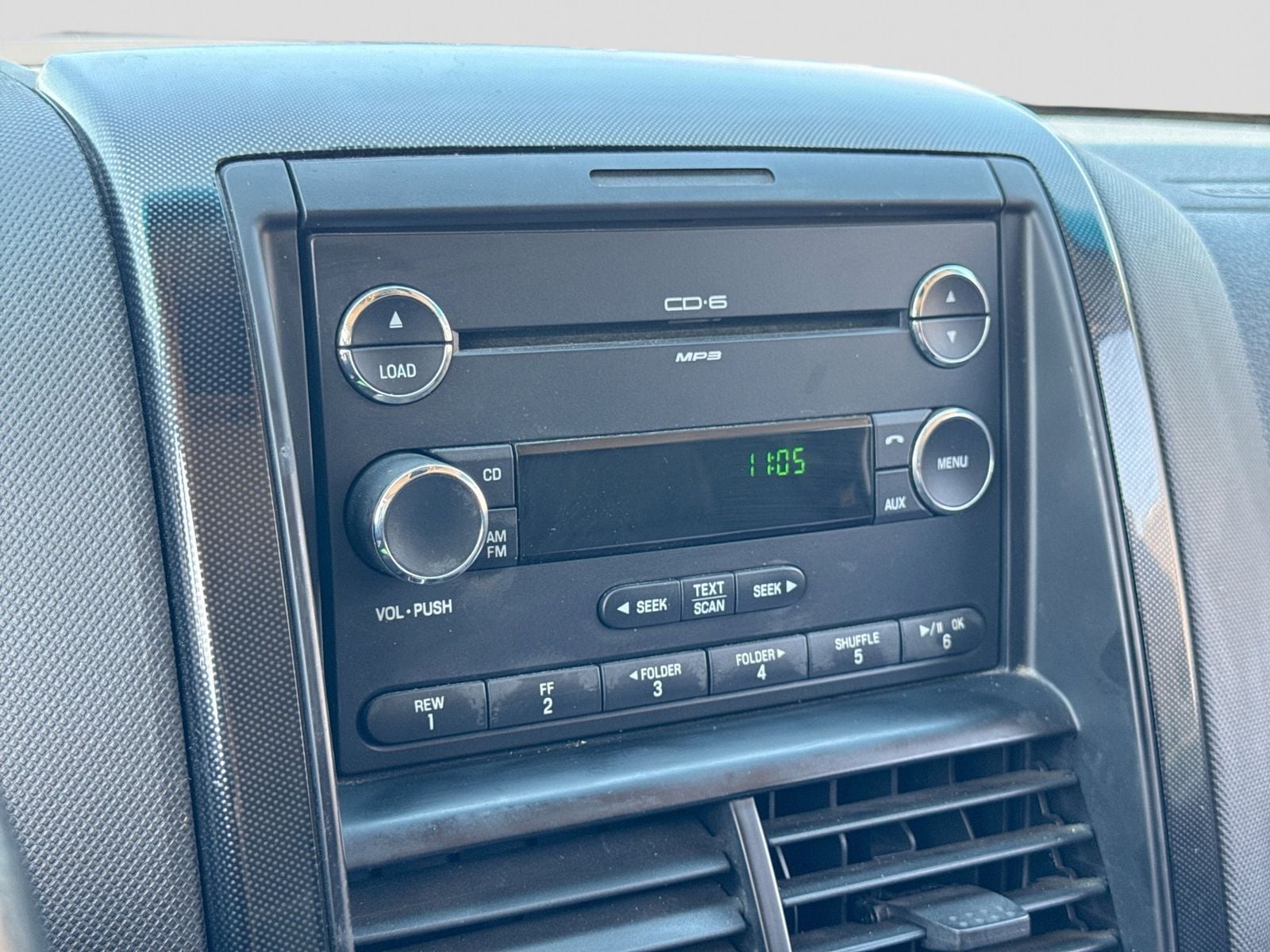 Thumbnail: 2010 Ford Explorer Sport Trac - 28