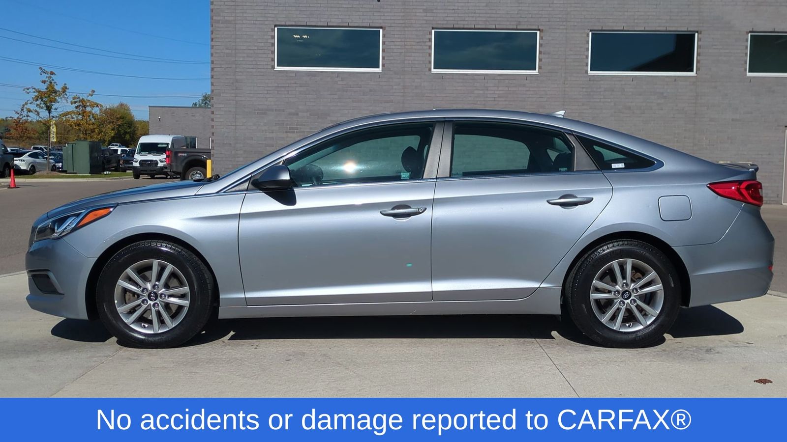 2016 Hyundai Sonata Base photo 2