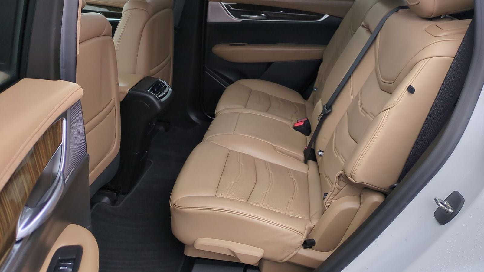 Thumbnail: 2021 Cadillac XT6 - 20