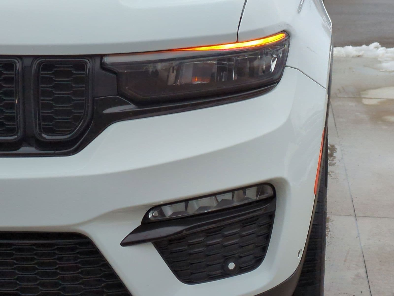 Thumbnail: 2023 Jeep Grand Cherokee - 13