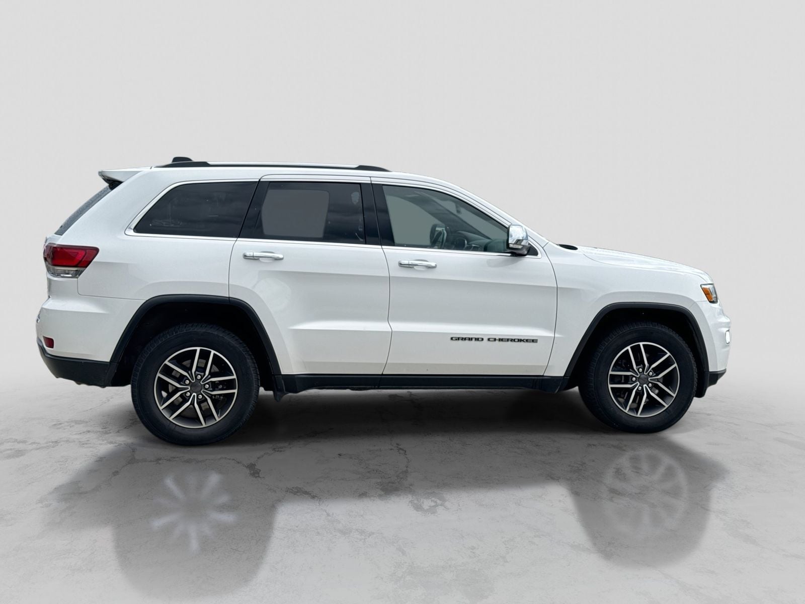Thumbnail: 2021 Jeep Grand Cherokee - 8