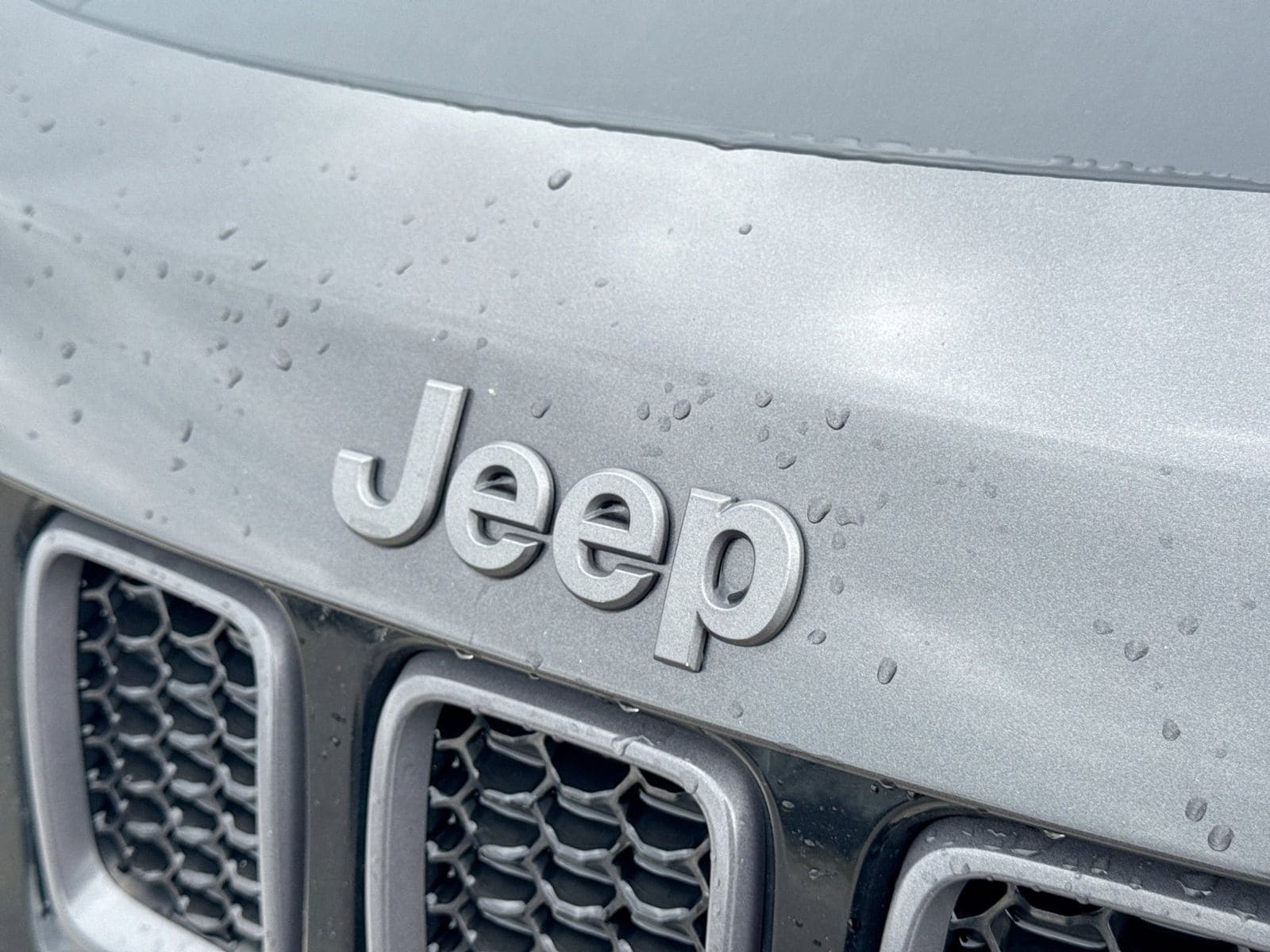 Thumbnail: 2018 Jeep Compass - 14