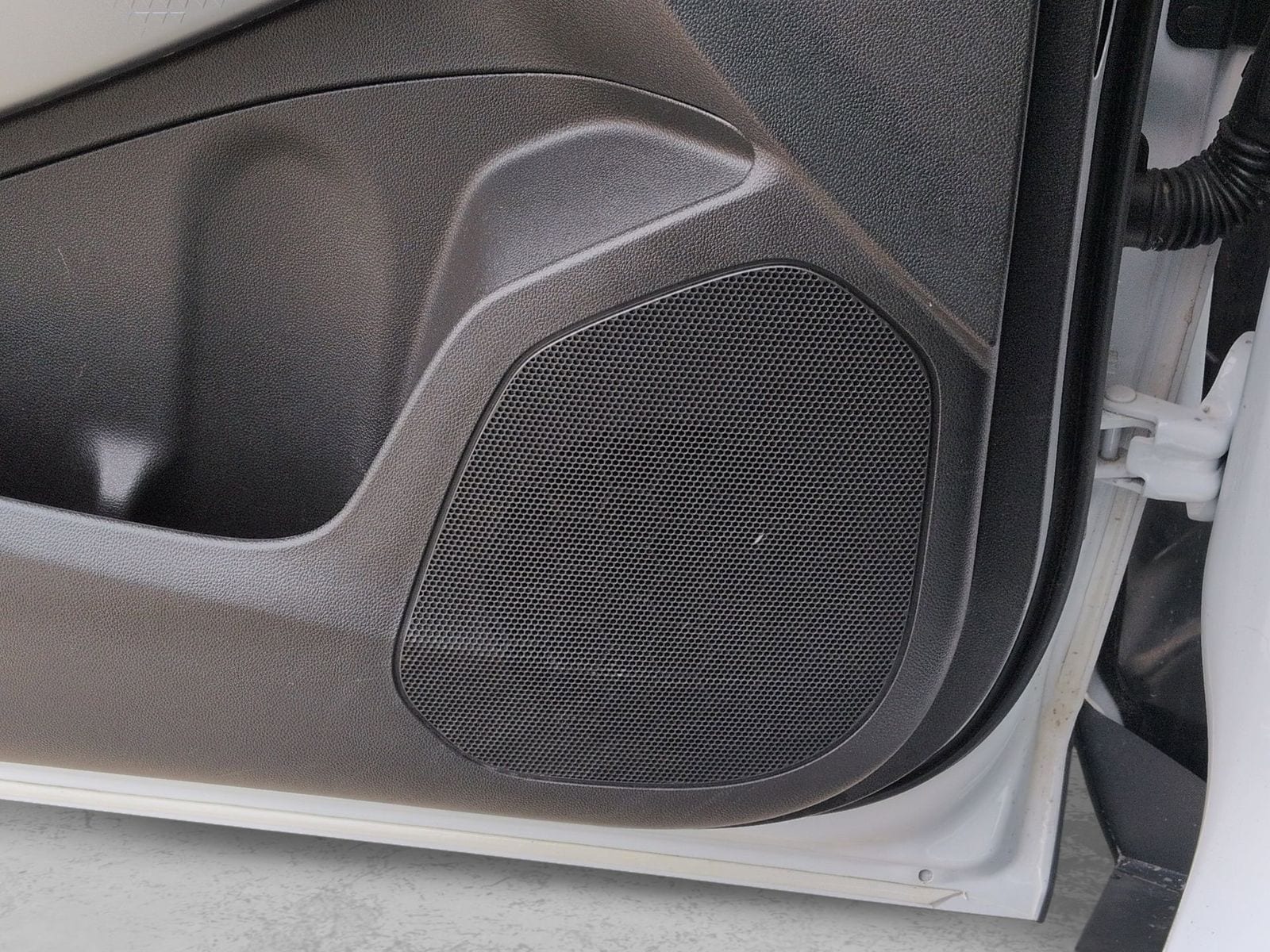 Thumbnail: 2024 Chevrolet Trax - 32